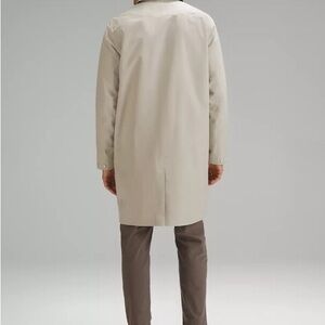 Lululemon New Venture Raincoat